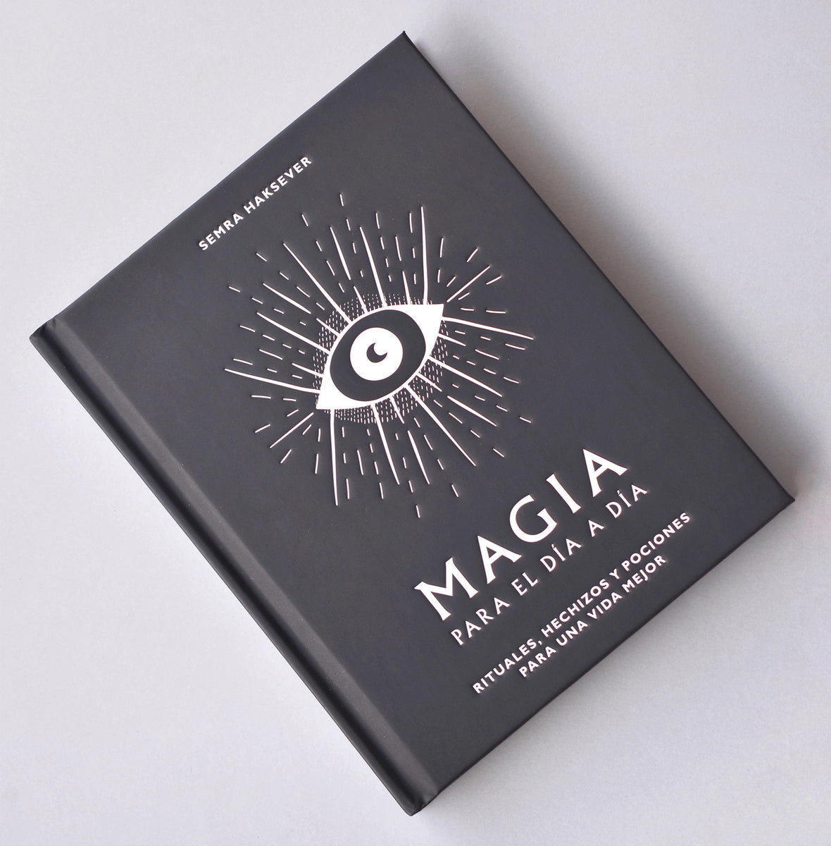 Ganesha Libros - 💫 Magia para el día a día 💫 En este libro, Semra  Haksever te mostrará cómo usar rituales mágicos sencillos a modo de  potentes herramientas para canalizar tu poder